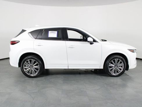 Used 2023 MAZDA CX-5 Signature image 13