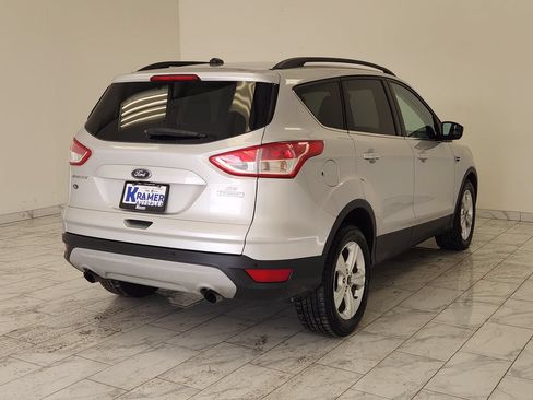 Used 2016 Ford Escape SE w/ Equipment Group 201A FWD image 5