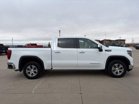 Certified 2025 GMC Sierra 1500 SLT AWD/4WD image 1