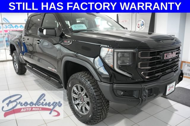 Used 2026 GMC Sierra 1500 AT4X AWD/4WD image 1