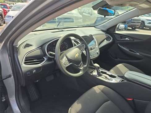 Used 2024 Chevrolet Malibu LT FWD image 22