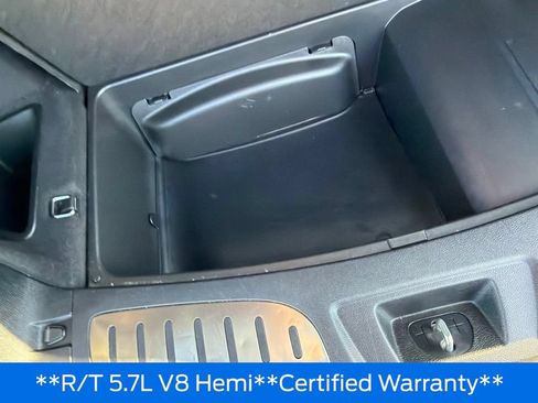 Used 2019 Dodge Durango R/T w/ Technology Group AWD/4WD image 42