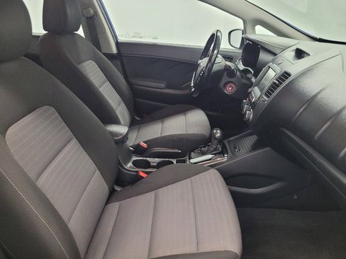 Used 2018 Kia Forte S image 21