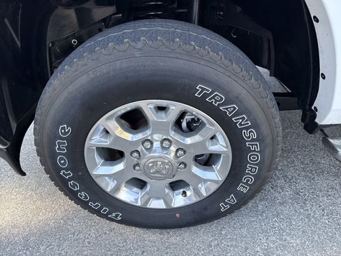 Used 2022 RAM 3500 Laramie image 11