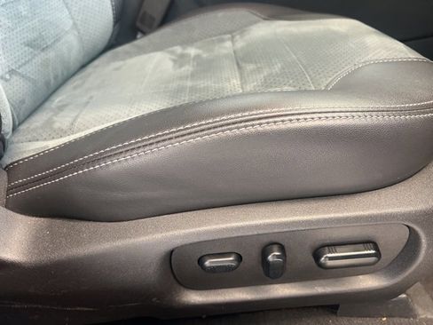 Used 2019 Ford Taurus SHO w/ Driver Assist Package image 12