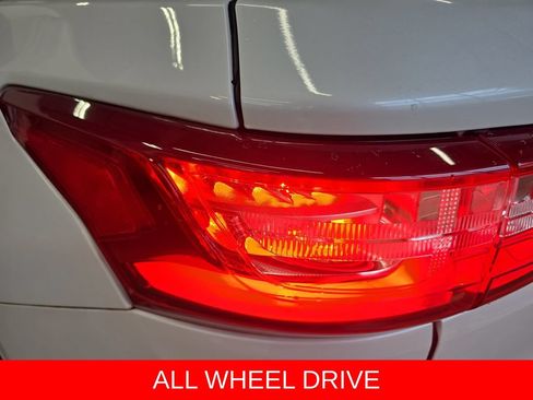 Used 2020 Chevrolet Traverse High Country w/ LPO, Floor Liner Package AWD/4WD image 36