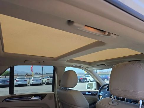 Used 2015 Mercedes-Benz ML 350 2WD w/ Premium 1 Package image 19