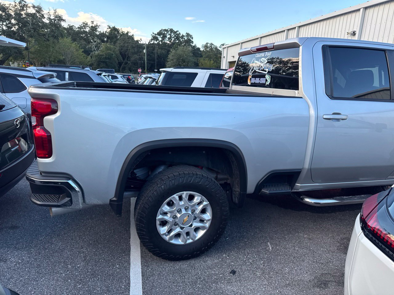 Used 2022 Chevrolet Silverado 2500 LT w/ Convenience Package AWD/4WD image 8