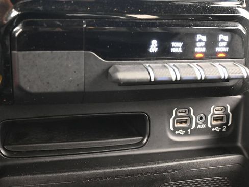 Used 2023 RAM 1500 Laramie RWD image 21