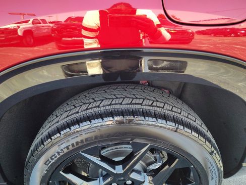 New 2026 Chevrolet Traverse RS w/ LPO, Floor Liner Package image 24