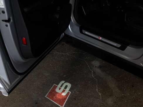 Used 2022 Audi SQ5 Premium Plus image 9