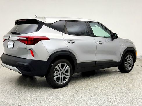 Used 2021 Kia Seltos LX image 5