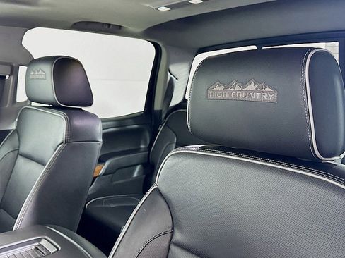 Used 2018 Chevrolet Silverado 1500 High Country AWD/4WD image 21