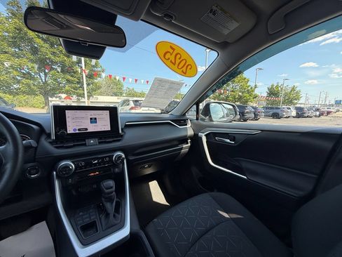 Certified 2025 Toyota RAV4 XLE AWD/4WD image 12