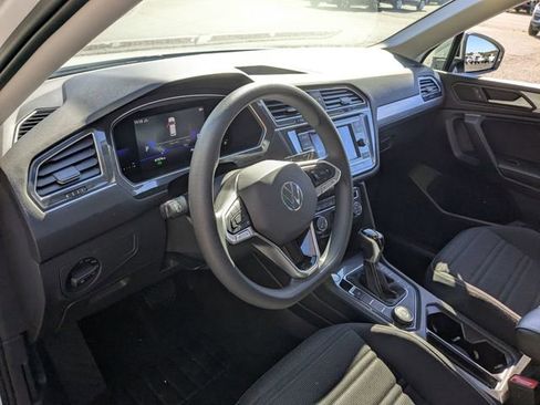 Used 2022 Volkswagen Tiguan S image 11