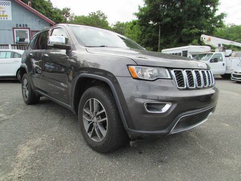 Used 2017 Jeep Grand Cherokee Limited AWD/4WD image 1