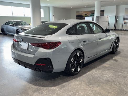 New 2026 BMW 430i w/ M Sport Package RWD image 7