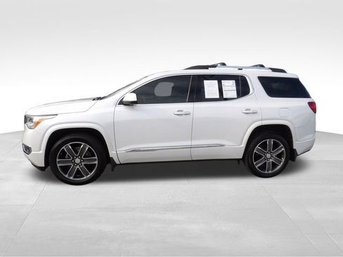 Used 2019 GMC Acadia Denali image 4