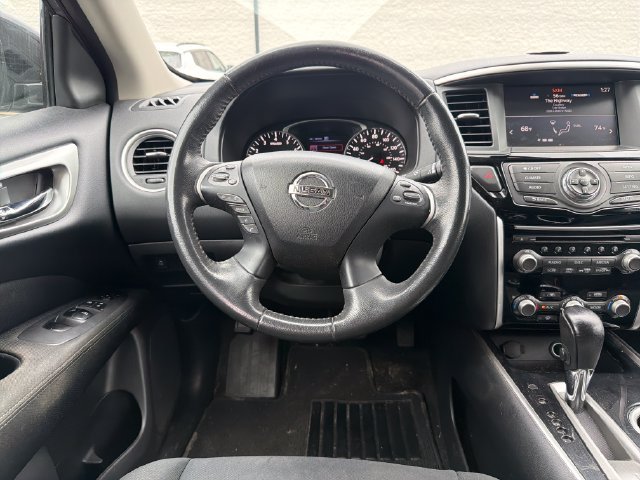 Used 2017 Nissan Pathfinder SV w/ Trailer Tow Package AWD/4WD image 13