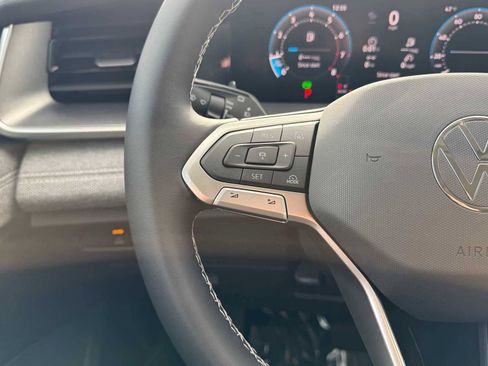 New 2026 Volkswagen Tiguan S AWD/4WD image 8