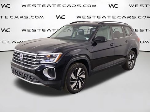 Used 2026 Volkswagen Atlas SE FWD image 1