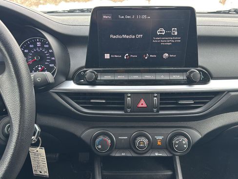 Used 2023 Kia Forte LXS image 15