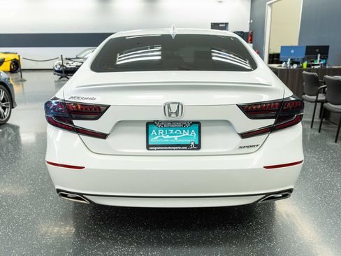 Used 2018 Honda Accord Sport image 7