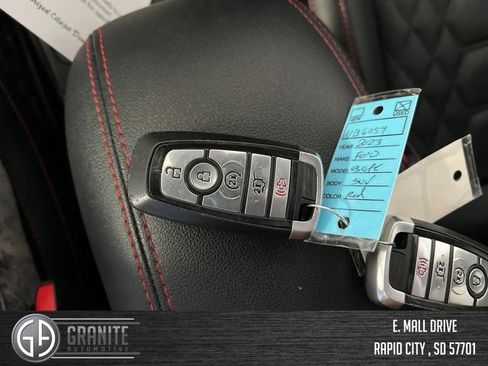 Used 2023 Ford Escape ST-Line Elite w/ Premium Technology Package AWD/4WD image 25