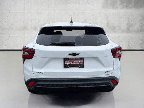 New 2026 Chevrolet Trax RS w/ Sunroof Package image 6