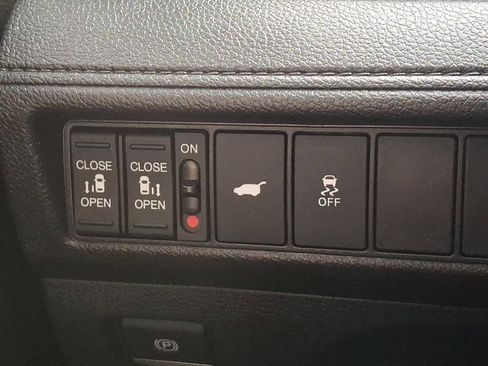 Certified 2025 Honda Odyssey EX-L image 24