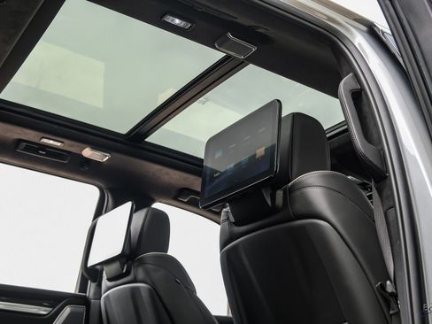 Used 2025 Cadillac Escalade V w/ LPO, Floor Liner Package AWD/4WD image 33