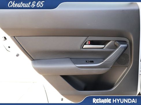 Used 2024 MAZDA CX-50 AWD 2.5 S w/ Preferred Package image 17