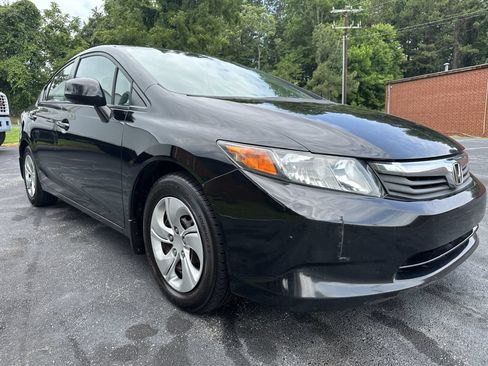 Used 2012 Honda Civic LX image 2