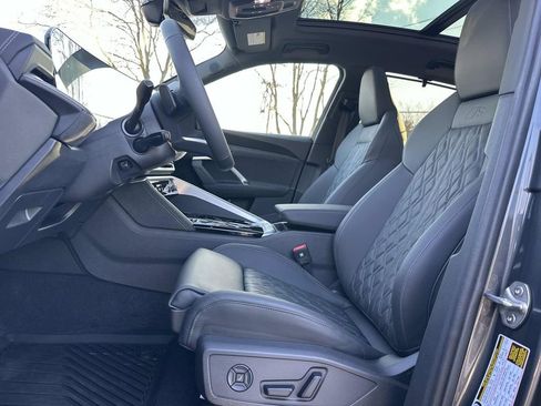 New 2025 Audi SQ5 Premium Plus image 24