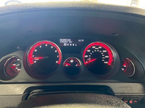 Used 2011 GMC Acadia Denali image 20