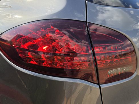 Used 2014 Porsche Cayenne GTS image 10