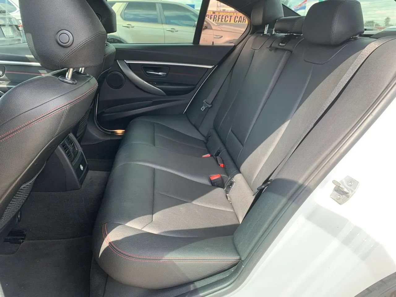Used 2018 BMW 330i Sedan w/ Shadow Sport Edition RWD image 10