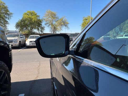 Used 2019 BMW 530i w/ Convenience Package RWD image 7