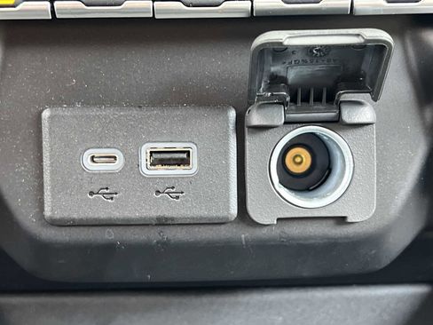 Used 2022 Chevrolet Silverado 2500 LTZ w/ LTZ Plus Package image 8