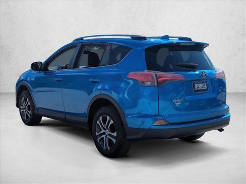 Certified 2018 Toyota RAV4 LE image 7