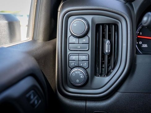 Used 2024 Chevrolet Silverado 2500 Custom w/ Custom Value Package image 29