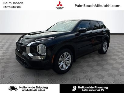 New 2025 Mitsubishi Outlander ES