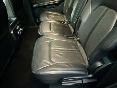 Used 2020 Ford Expedition Limited RWD image 29