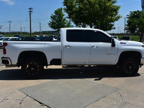 Used 2022 Chevrolet Silverado 2500 LTZ AWD/4WD image 4