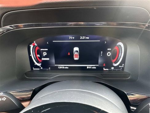 Used 2024 Nissan Pathfinder Platinum w/ Cargo Package image 23