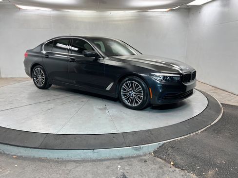 Used 2019 BMW 530i xDrive w/ Convenience Package image 7