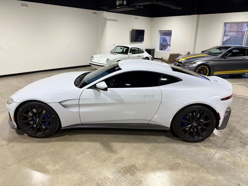 Used 2020 Aston Martin V8 Vantage Coupe RWD image 5