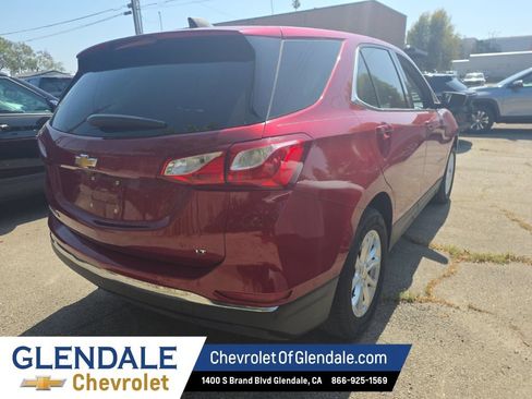 Used 2020 Chevrolet Equinox LT w/ Driver Convenience Package FWD image 4