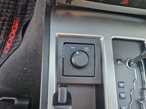 Used 2011 Dodge Nitro Heat image 27