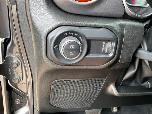 Used 2023 Jeep Gladiator Mojave w/ Cold Weather Group AWD/4WD image 29